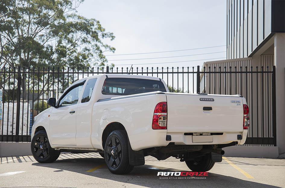 TOYOTA HILUX 2WD (2005 ONWARDS) ROCKSTAR XD MATTE BLACK